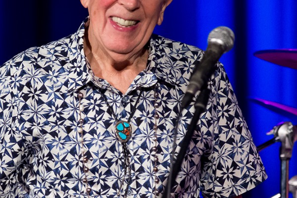 Blues-Legende John Mayall beim Konzert am 23. September 2015 im Leo Theater Ennepetal. Foto: AWi