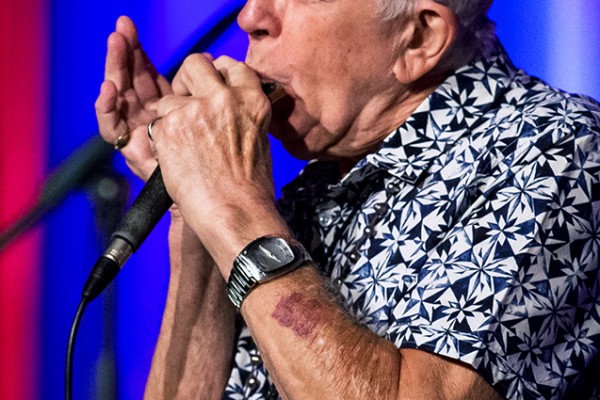 Blues-Legende John Mayall beim Konzert am 23. September 2015 im Leo Theater Ennepetal. Foto: AWi