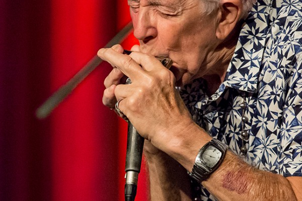 Blues-Legende John Mayall beim Konzert am 23. September 2015 im Leo Theater Ennepetal. Foto: AWi