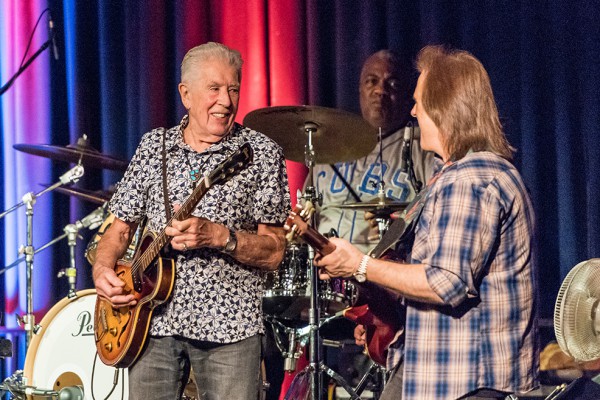 Blues-Legende John Mayall beim Konzert am 23. September 2015 im Leo Theater Ennepetal. Foto: AWi