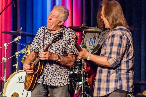 Blues-Legende John Mayall beim Konzert am 23. September 2015 im Leo Theater Ennepetal. Foto: AWi