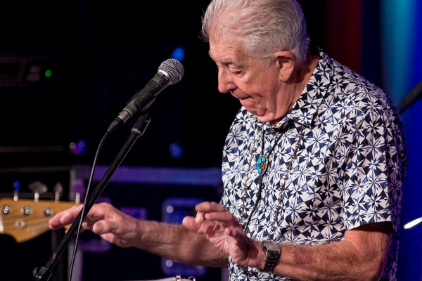 Blues-Legende John Mayall beim Konzert am 23. September 2015 im Leo Theater Ennepetal. Foto: AWi