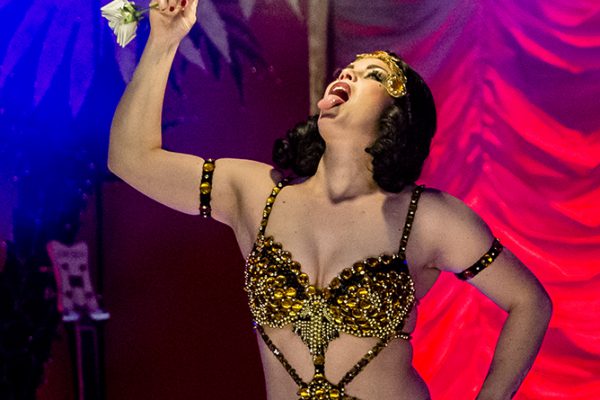 "The Firebirds Burlesque Show" am 30. April 2016 im Leo Theater. Foto: AWi