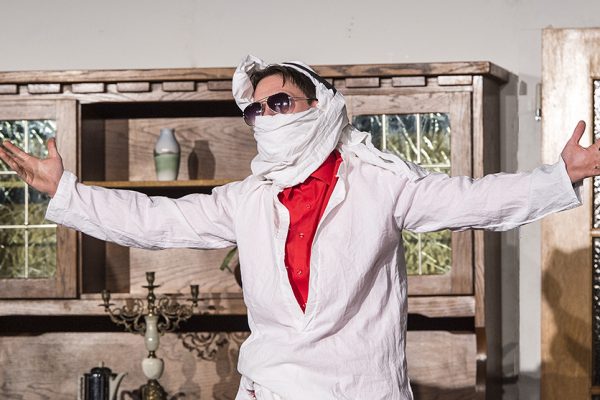 "Der nackte WahnsinN" im LEO Theater, Premiere am 17. Februar 2017, 20 Uhr. Der nackte Wahnsinn mit Marc Neumeister, Marika Kotulla, Peter Hartwig, Denise Hausmann, Petra Reimann, Peter Hartwig, Luc Packlidat, Tim Müller und Max Meinecke. Foto: AWi