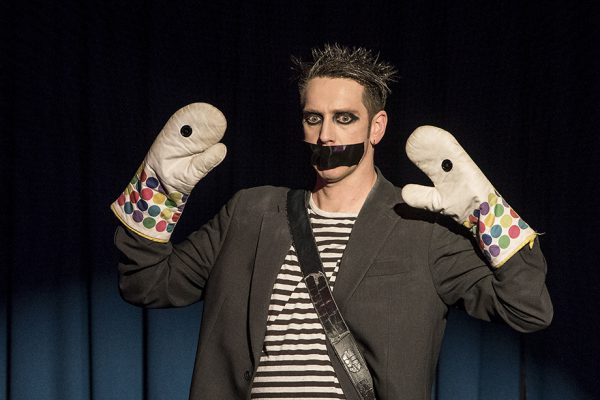 Der Comedian "Tape Face" alias Sam Wills aus Neuseeland gastierte am 10. Februar 2017 im LEO Theater. Fotos: AWi